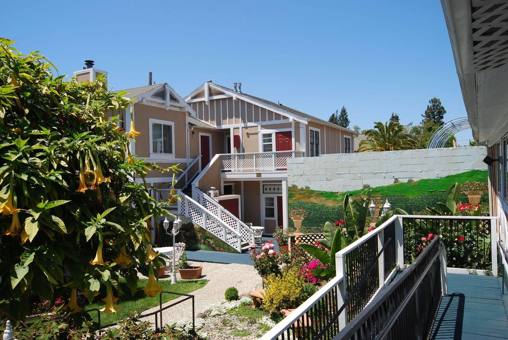 Rose Garden Inn Berkeley Exterior photo